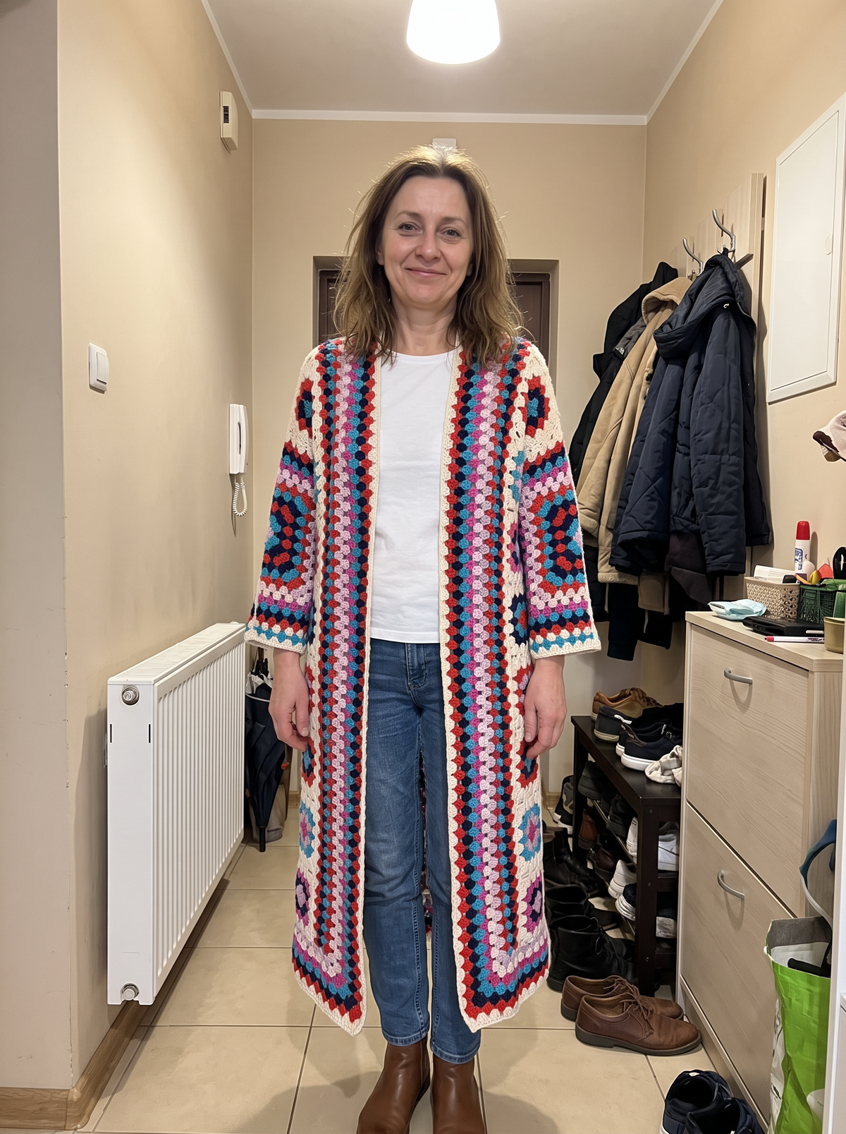 Kardigan Róża w kolorze kremowym – długość do połowy łydki